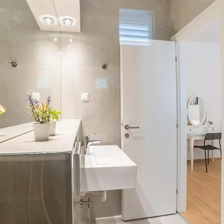 Apartments Makarska Appartamento Makarska
