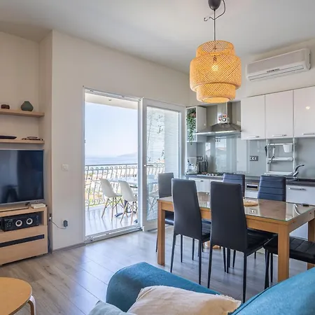 Apartment Apartments Makarska