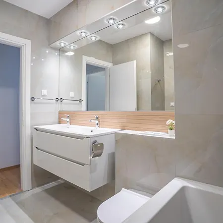 Apartments Makarska 公寓