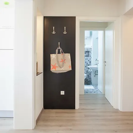 Apartments Makarska 公寓